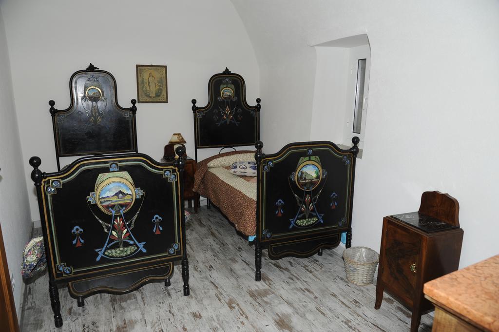 Medieval House Вентімілья Екстер'єр фото